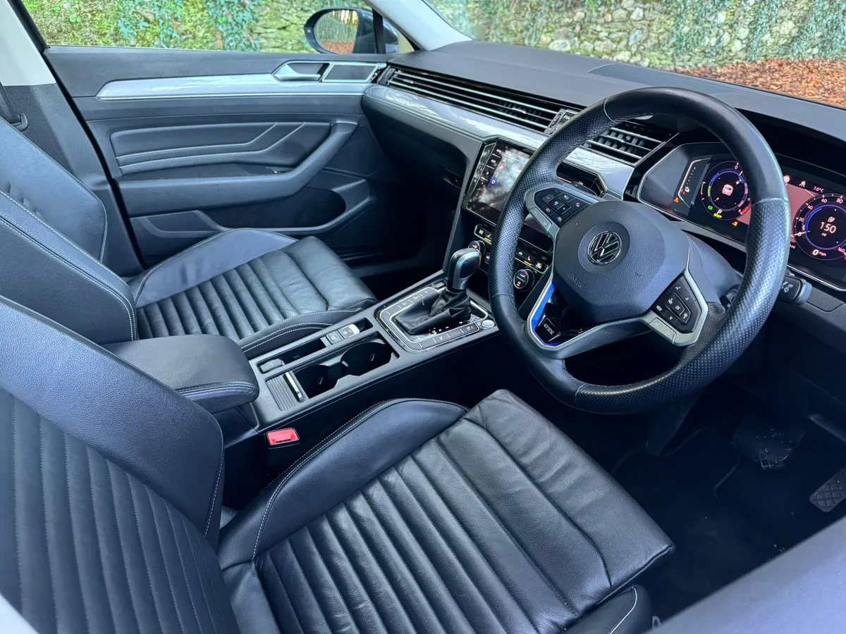 202 VW PASSAT GTE 1.4 ADVANCE PHEV LOW MLS €120P/W - Image 4