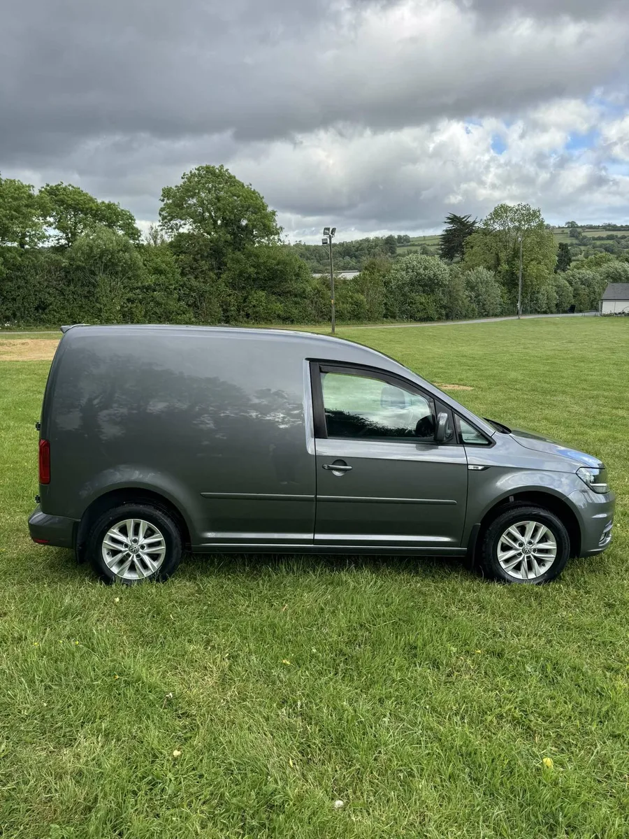 Volkswagen caddy highline 2.0litre - Image 2