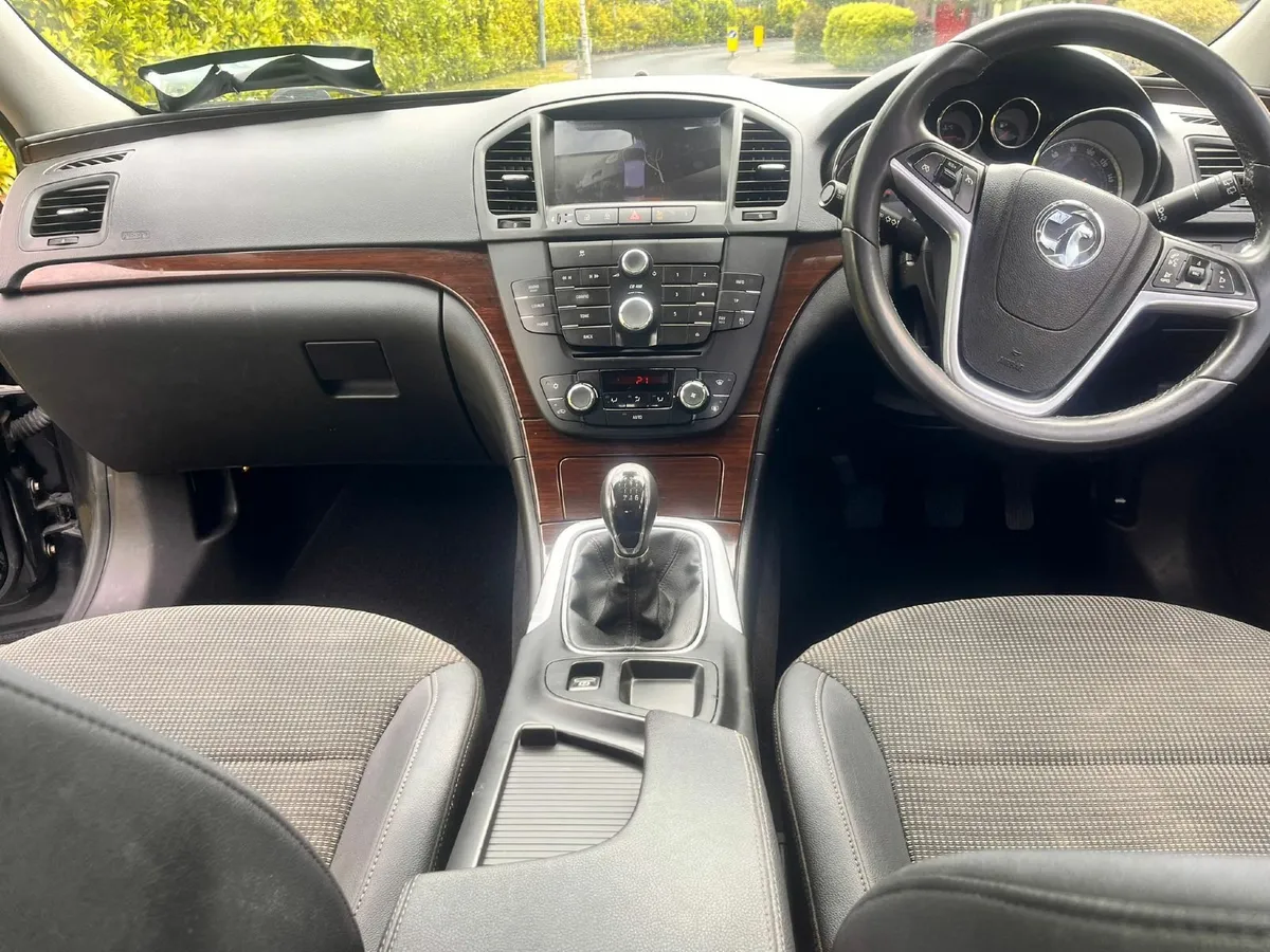 Vauxhall Insignia 2011 Diesel 2.0 SE - Image 2