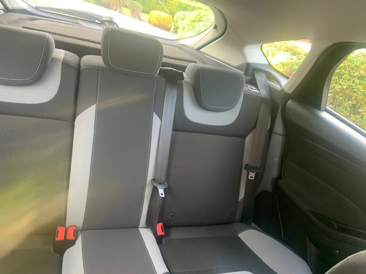 Ford Focus 2014 - Image 4