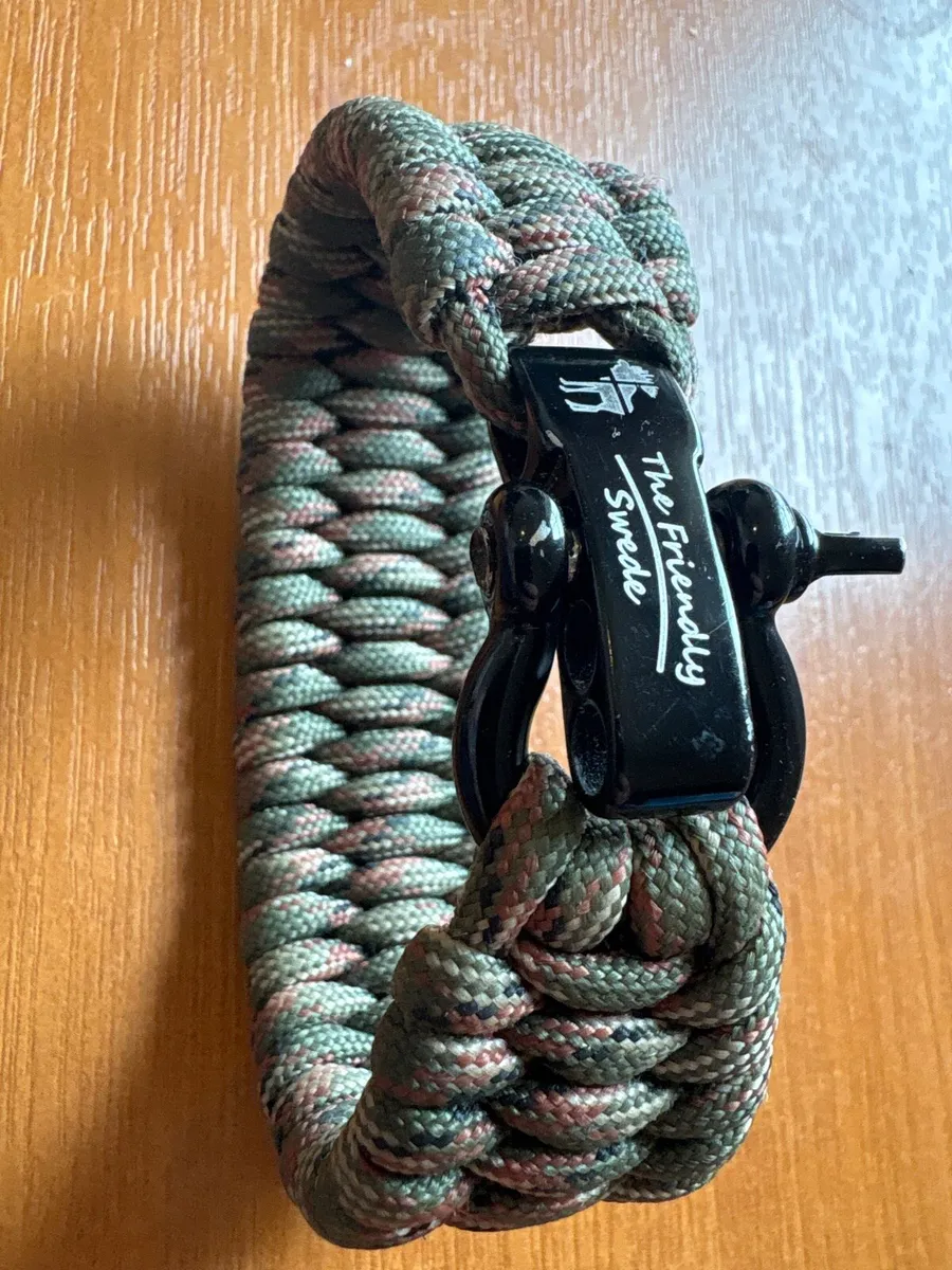 Camping climbing bracelet