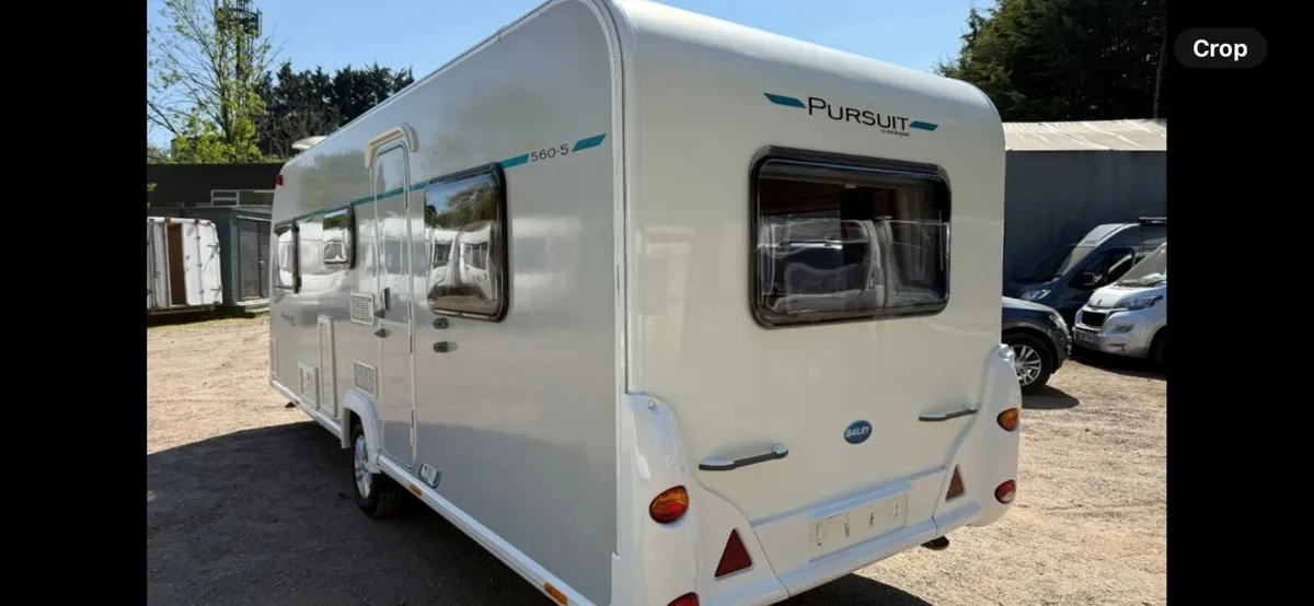 2015 BAILEY PURSUIT 560-5 SILVER SIDED 5/6 BERTH - Image 4