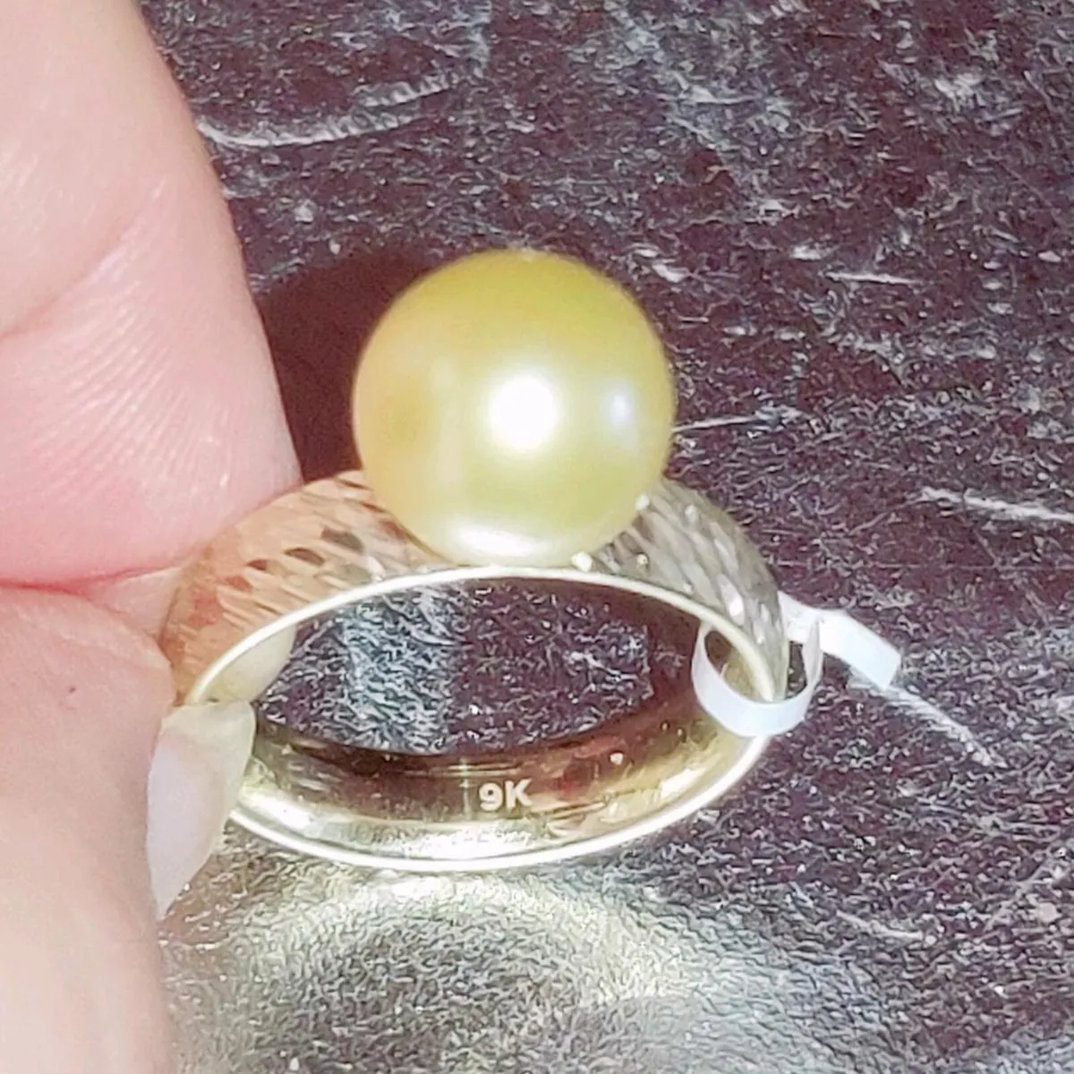 DEEP SEA PEARL, 9CT Gold New Chunky Dress Ring ! - Image 1