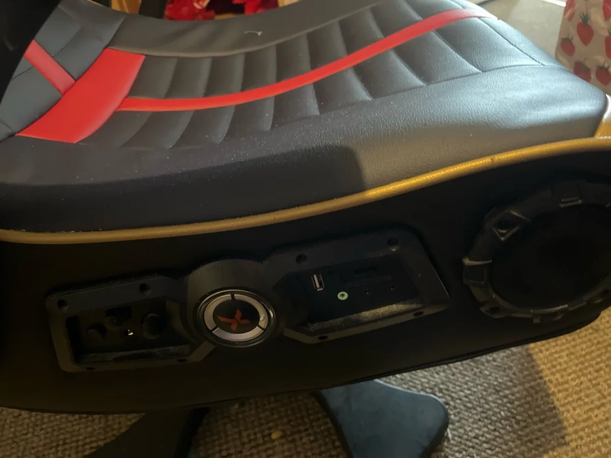 Gaming chair - Image 3