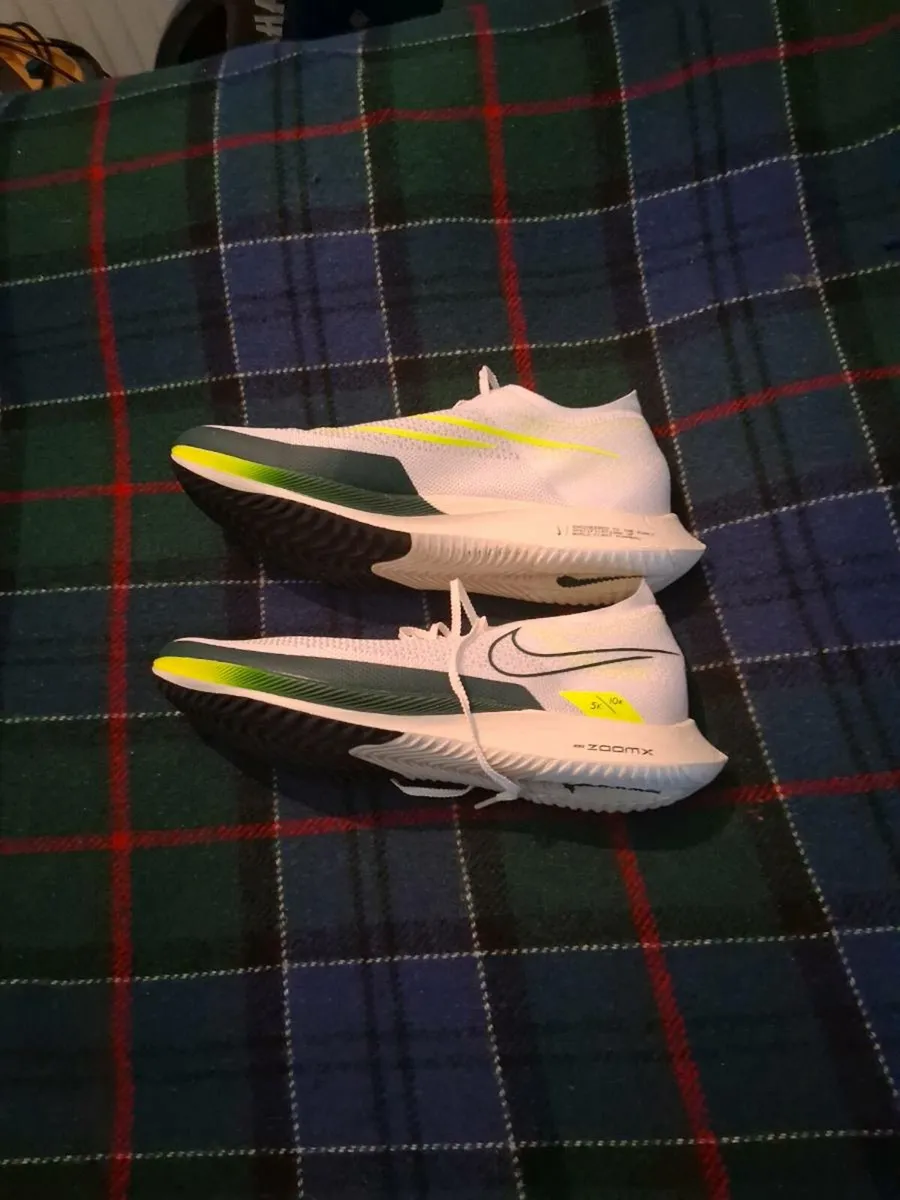 Shoe s - Image 4