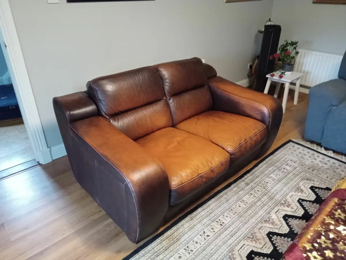 Leather 2 seater couch - Image 1