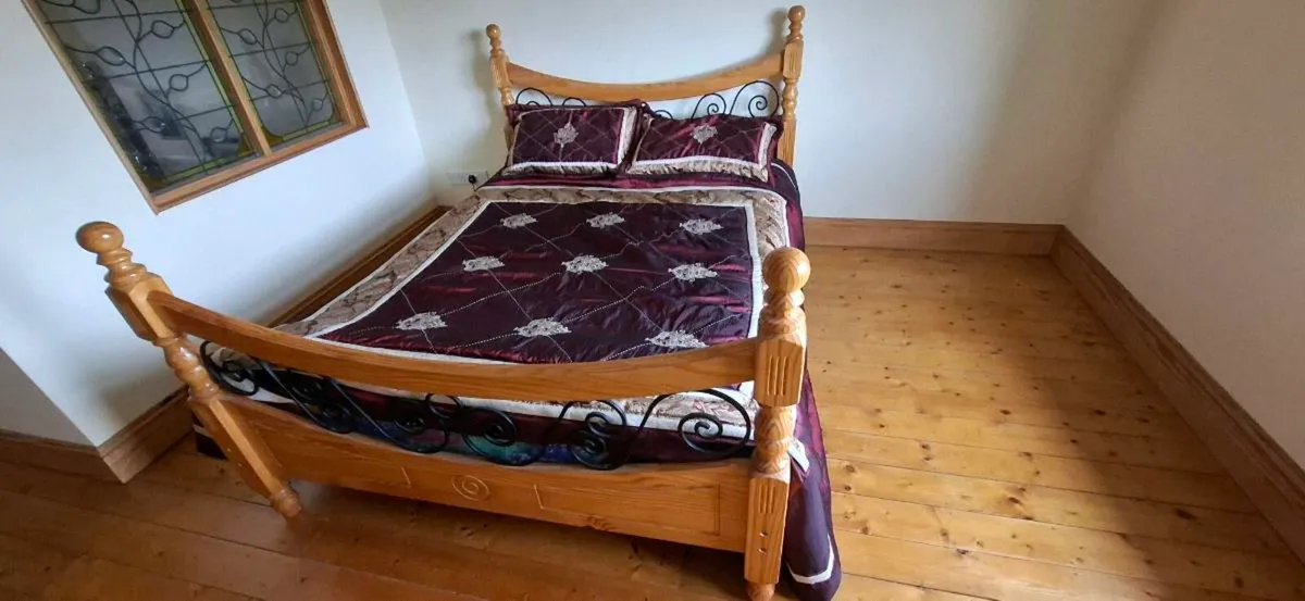 Double pine bed with mattress - Image 3