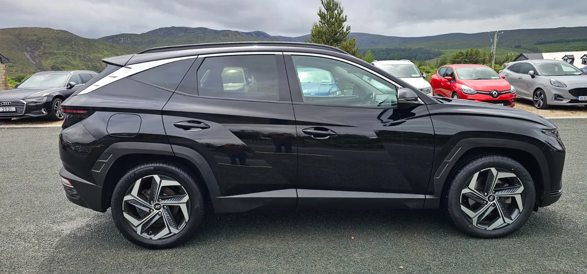 Hyundai Tucson Ultimate TGDI PHEV 4x4A Hybrid 2023 - Image 4