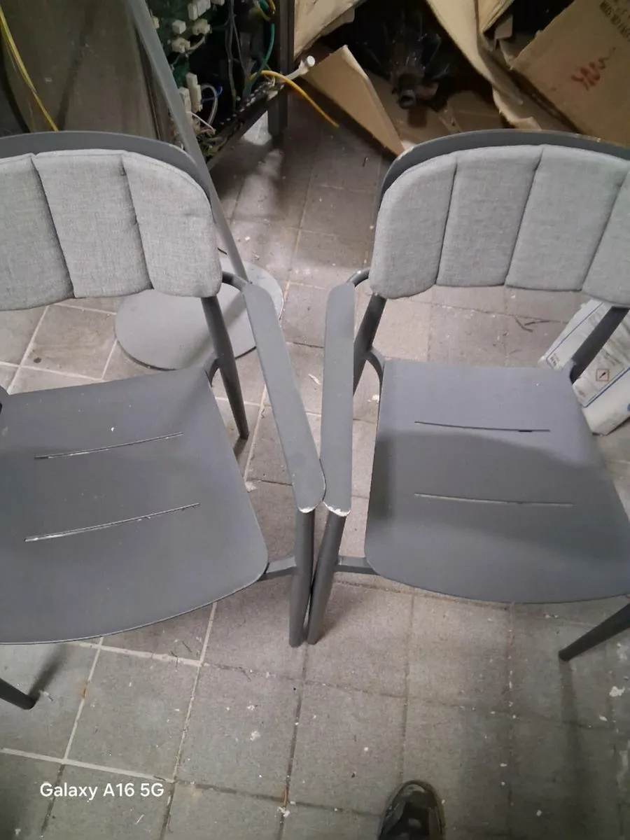 Patio chairs - Image 2