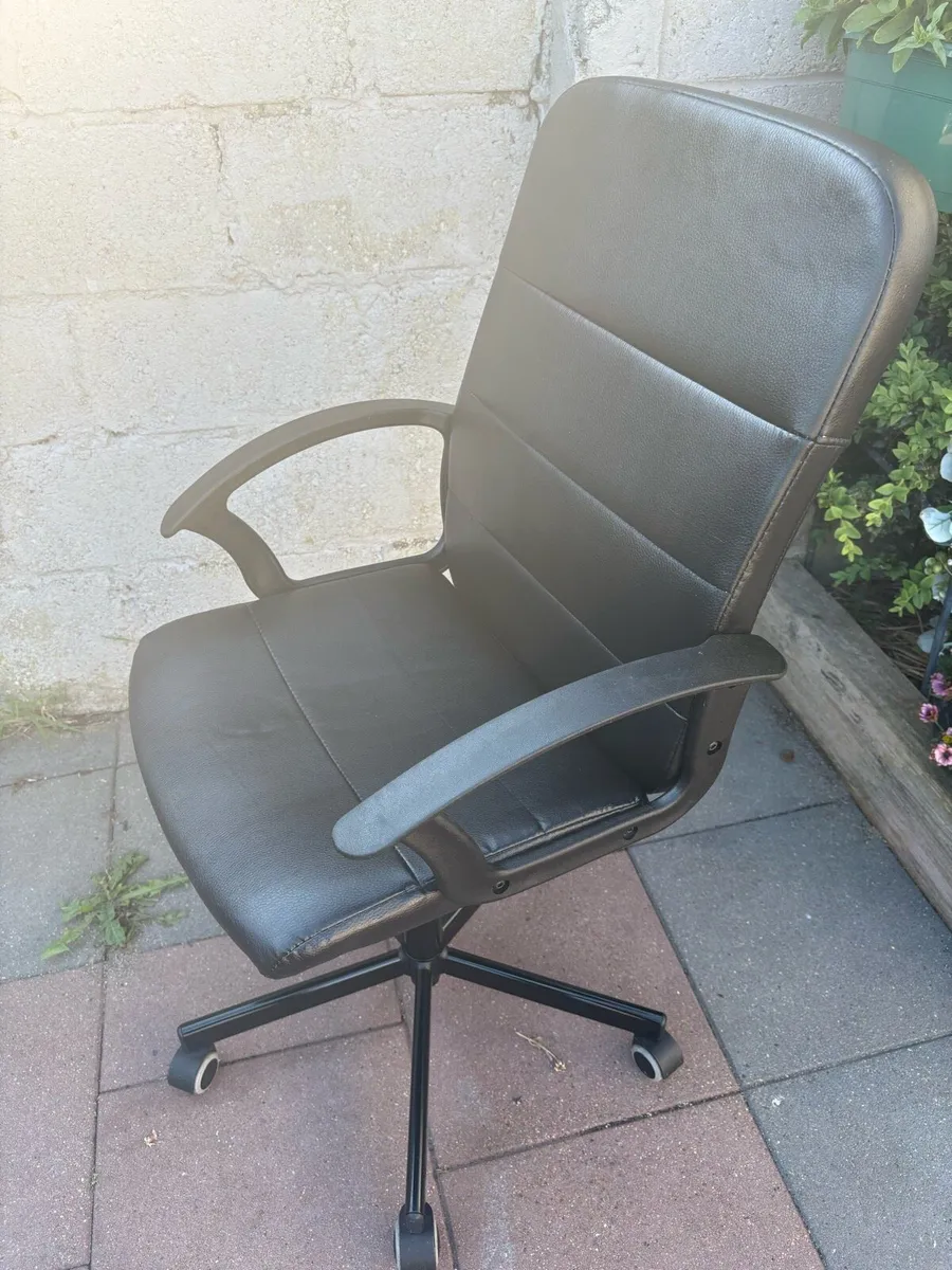 Office chair - Image 2