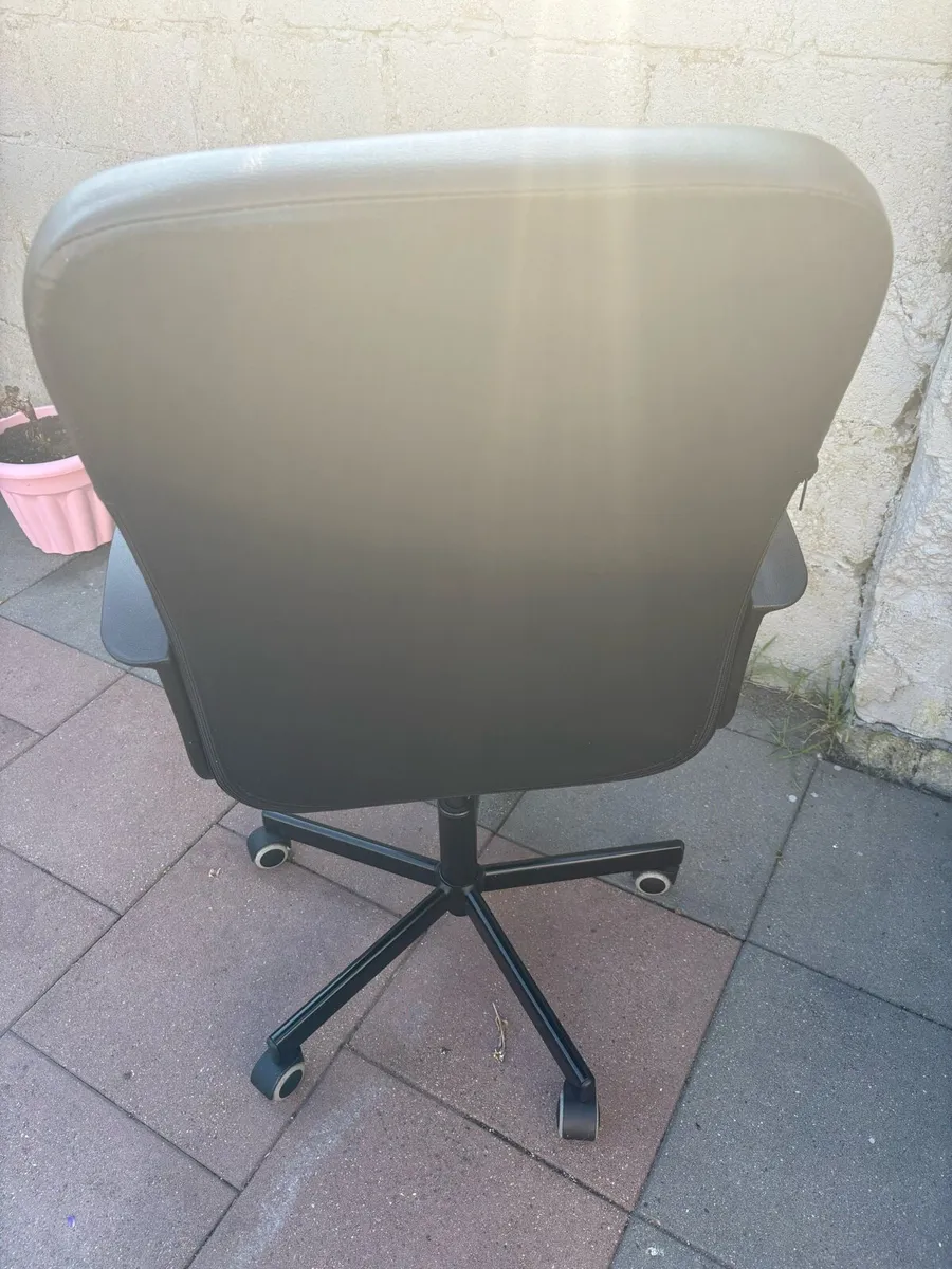 Office chair - Image 4