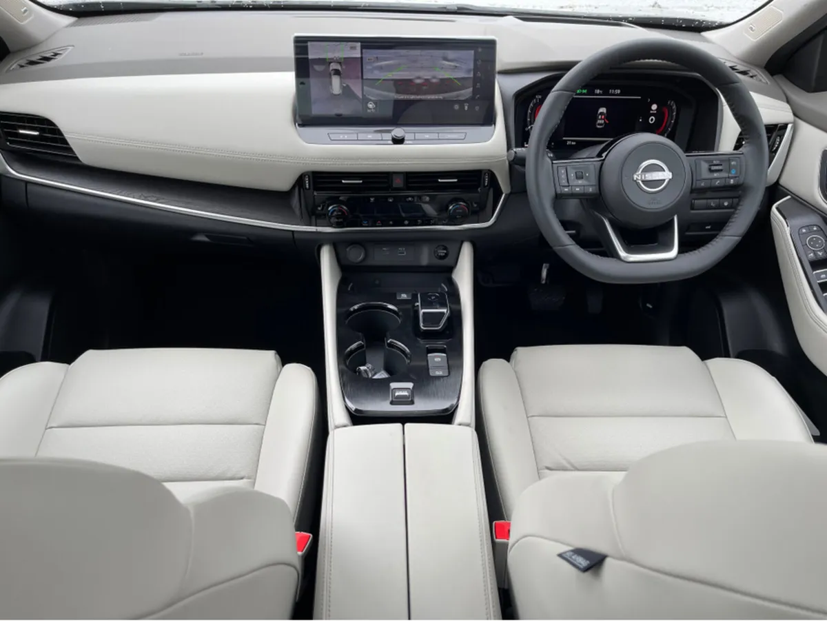 Nissan X-Trail e-Power SVE Leather Automatic HYBRI - Image 4