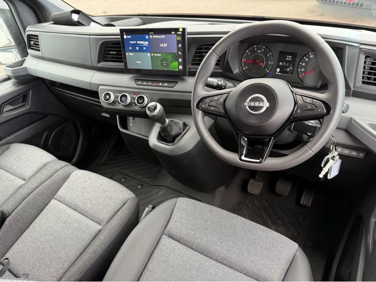 Nissan Interstar L3H2 150 bhp SV Premium Hetaed Wi - Image 3