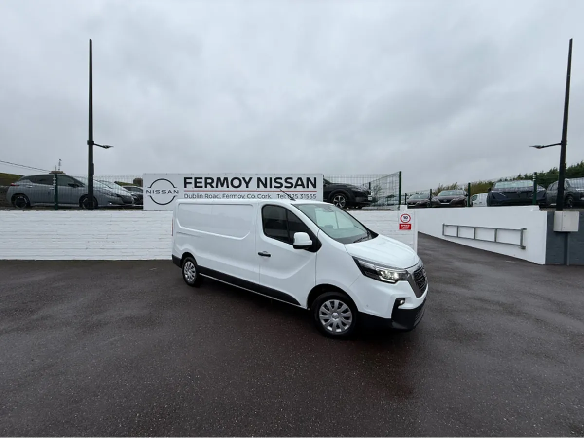 Nissan Primastar SV PREMIUM 150 bhp Camera Fr & Rr - Image 1
