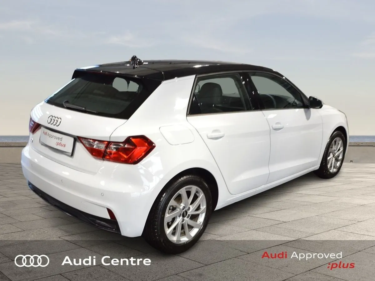 Audi A1 30 Tfsi 116HP Glacier White/myth Black - Image 3