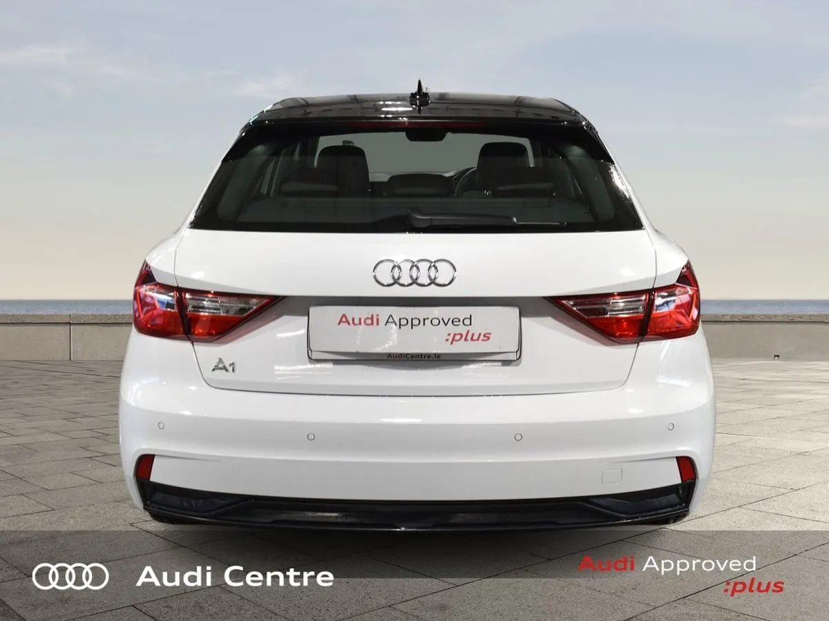 Audi A1 30 Tfsi 116HP Glacier White/myth Black - Image 4