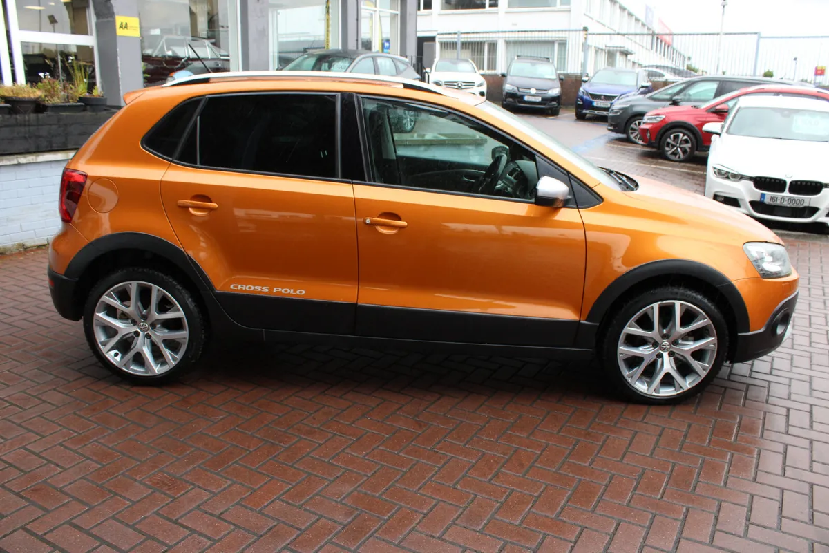 VOLKSWAGEN POLO CROSS 1.2 5DR HATCHBACK AUTOMATIC - Image 3