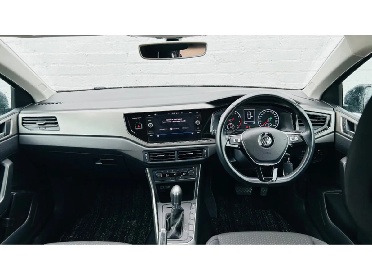 Volkswagen Polo 1.0 AUTOMATIC COMFORTLINE - Image 4