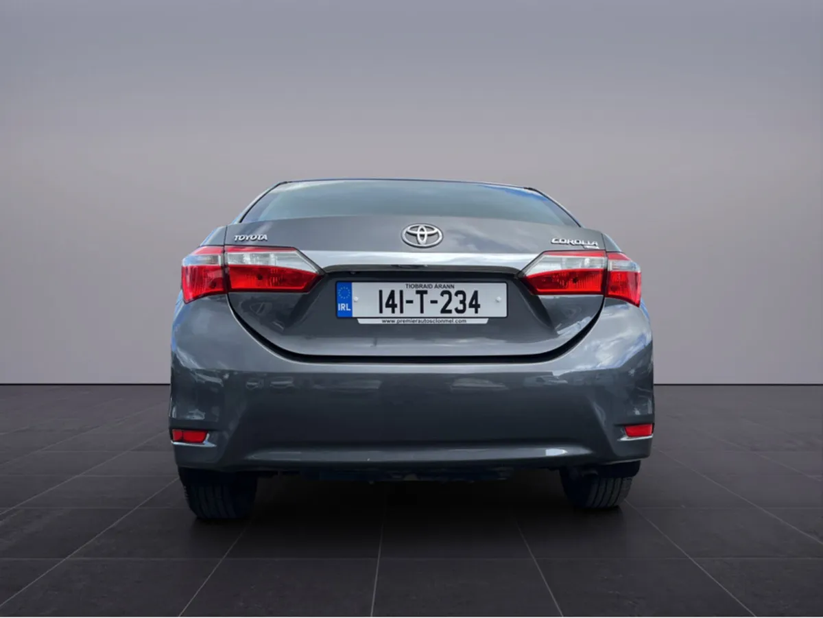 Toyota Corolla 1.4 D-4D LUNA 4DR - Image 4