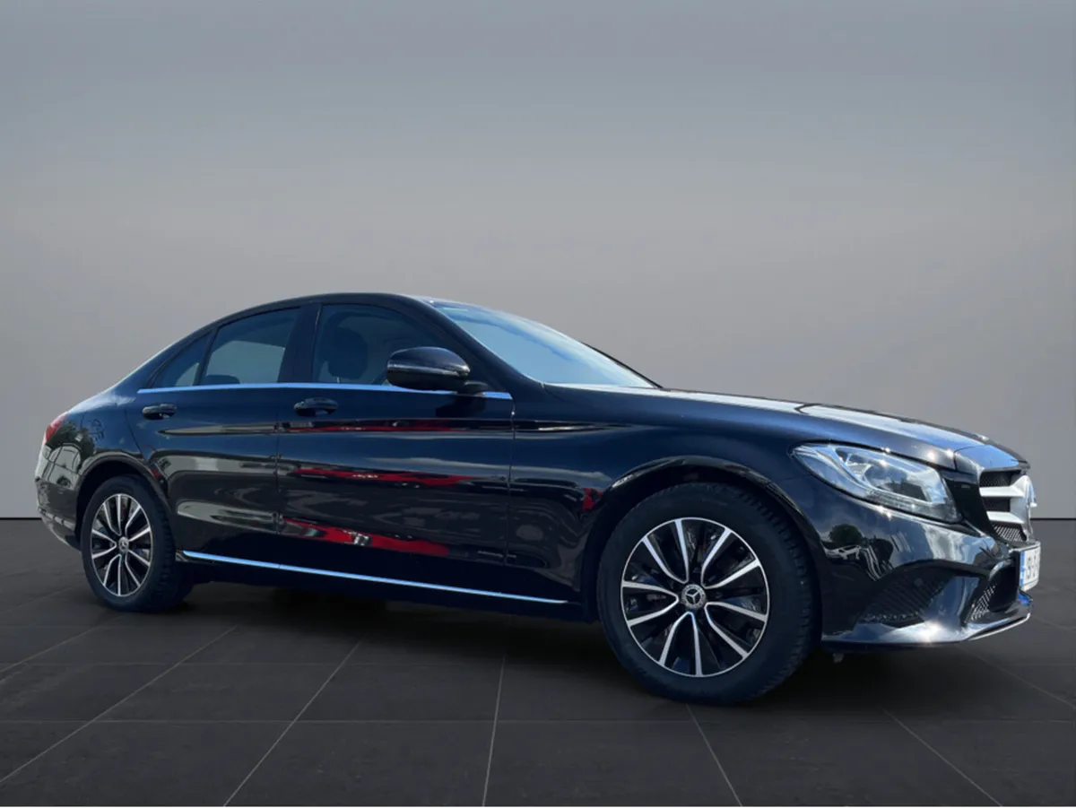 Mercedes-Benz C-Class C220 D SE VERY LOW MILEAGE - Image 1