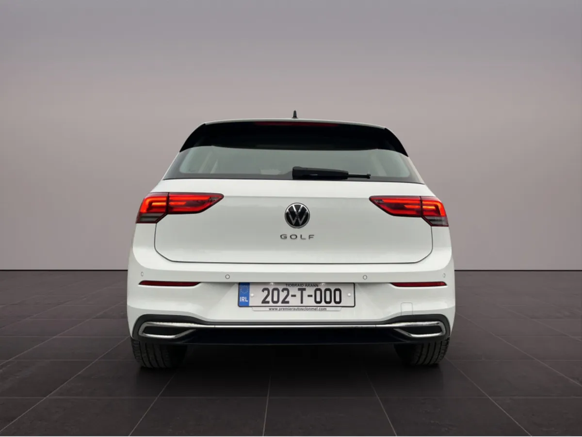 Volkswagen Golf STYLE TDI Diesel - Image 2