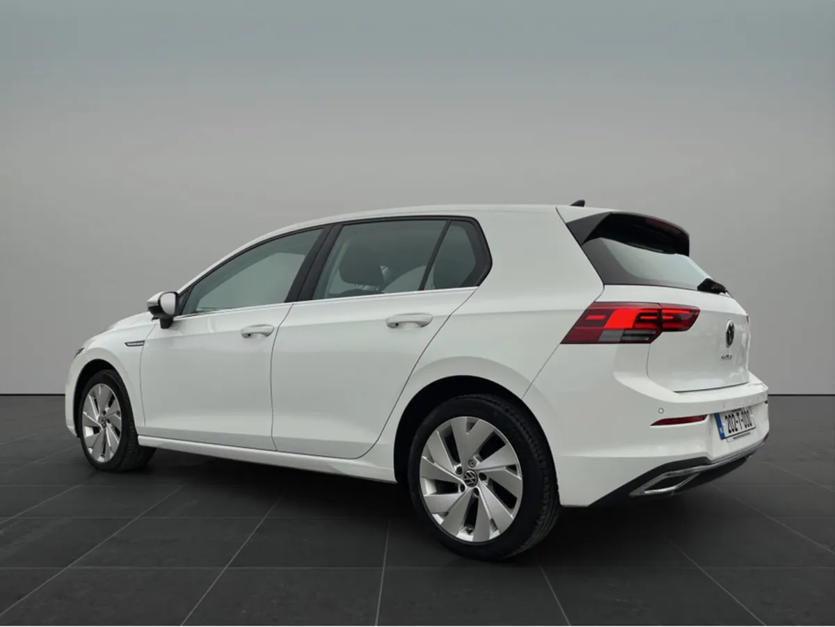 Volkswagen Golf STYLE TDI Diesel - Image 3