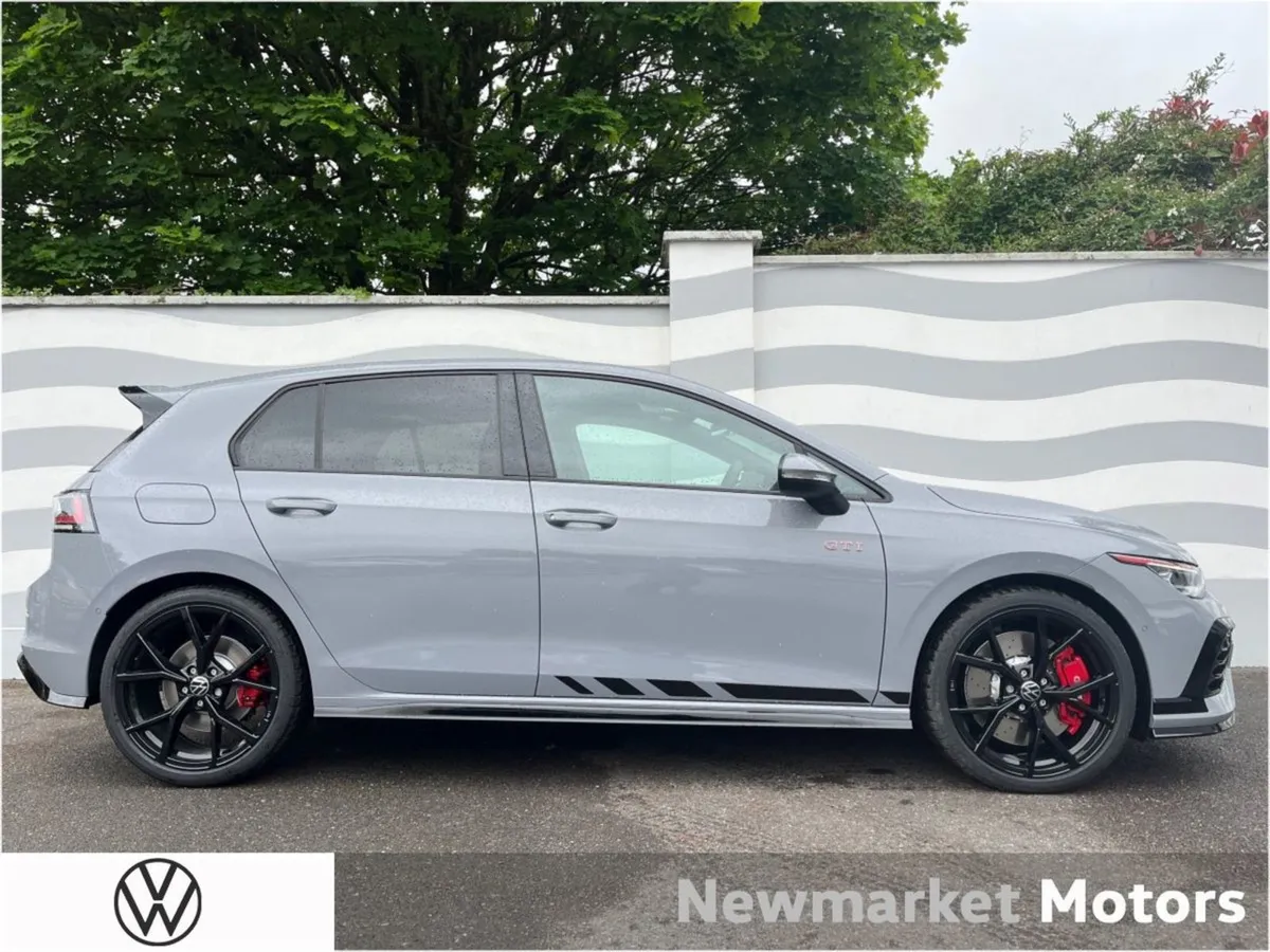 Volkswagen Golf GTI Clubsport 2.0tsi DSG 300BHP I - Image 2