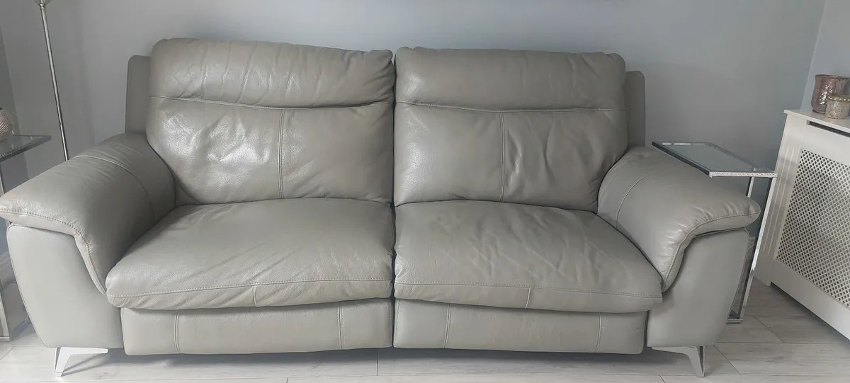 3 Seater Italian Leather Electric Recliner Sofa - Image 1