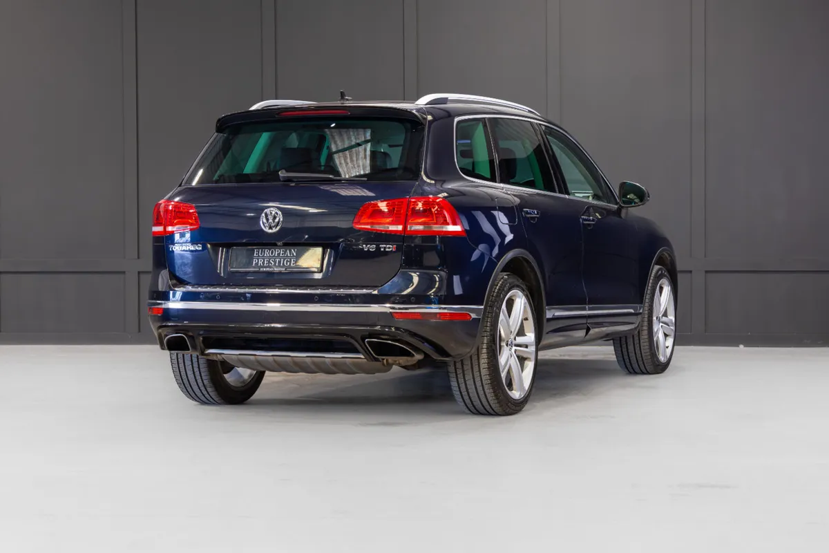 182 Volkswagen Touareg V6 5 Seat N1 Crewcab - Image 3