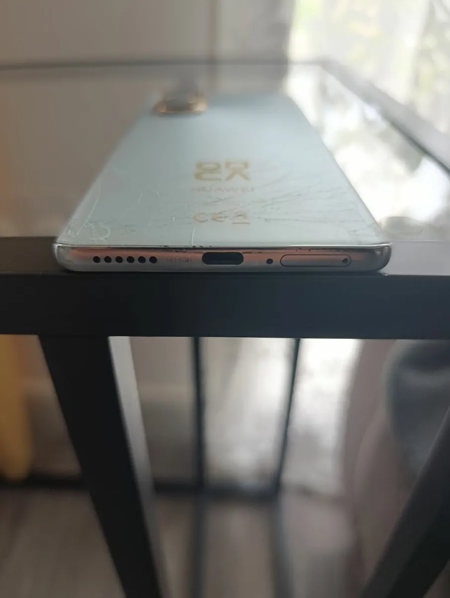 Huawei Nova 10 - Image 2