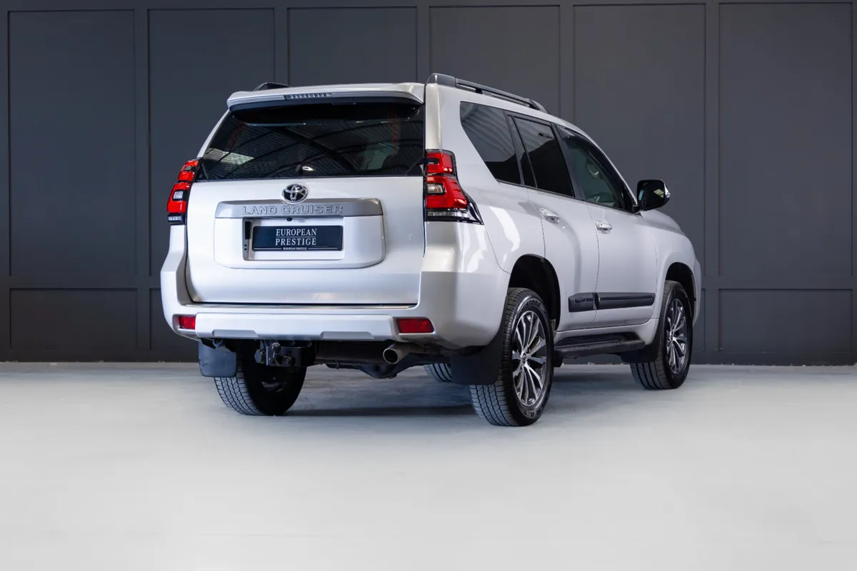 2023 Toyota Land Cruiser LWB 2 Seat Commercial - Image 3