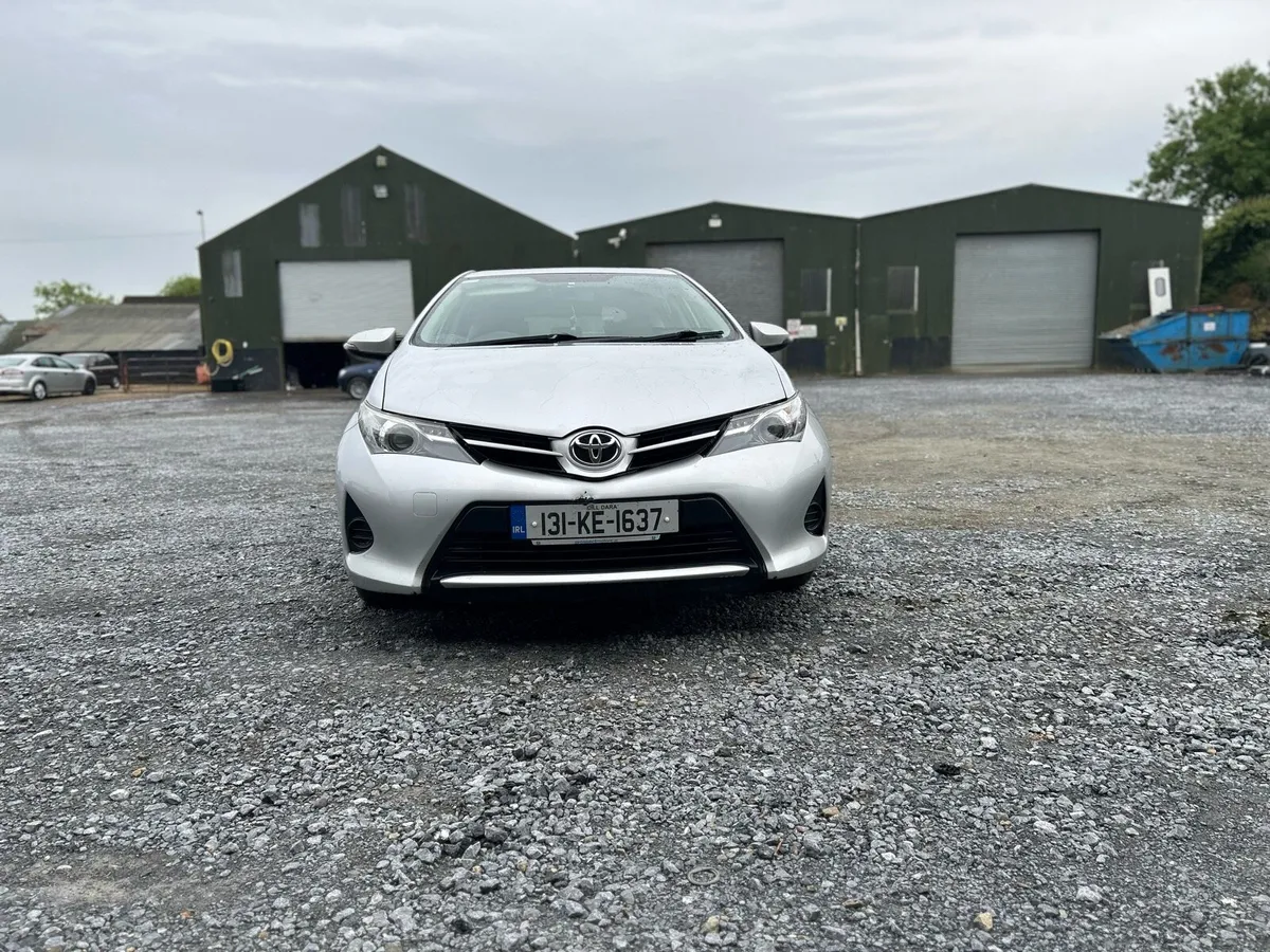 2013 Toyota auris 1.4 diesel - Image 2