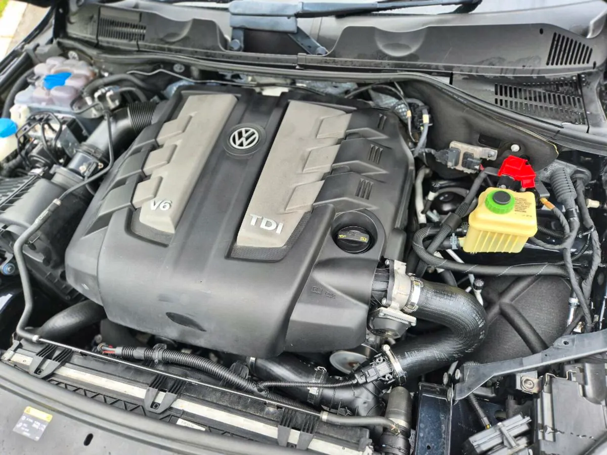 Vw touareg R-line - Image 3