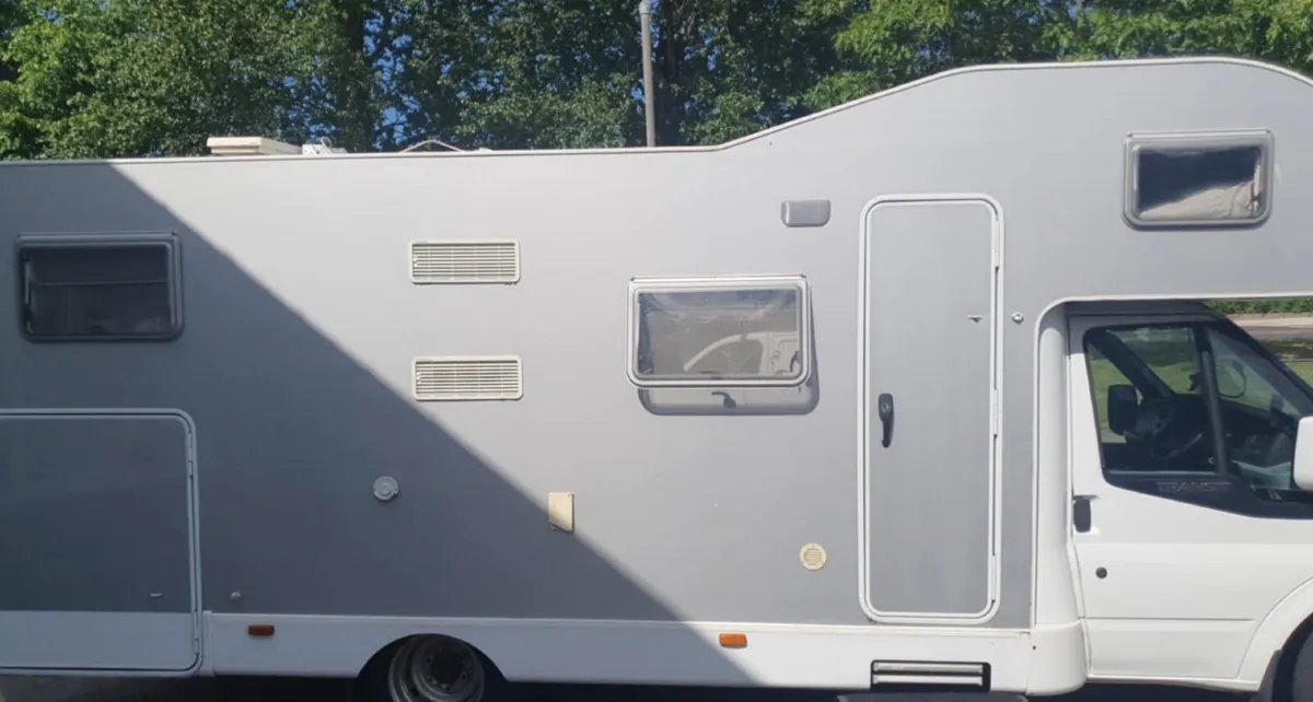 2.2 litre diesel Ford Sunlight Camper 2012 - Image 3