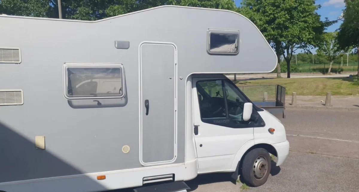 2.2 litre diesel Ford Sunlight Camper 2012 - Image 4