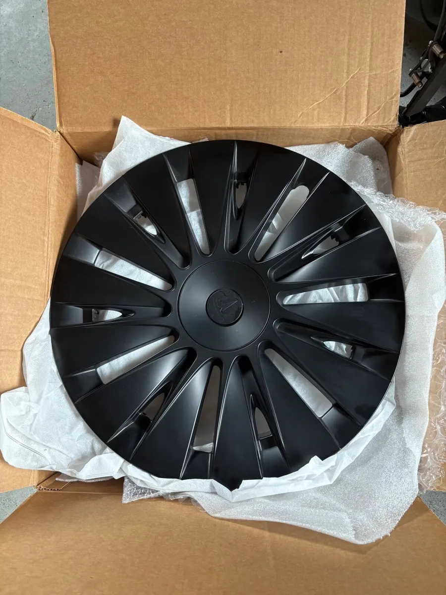 Gemini wheel covers - Image 1