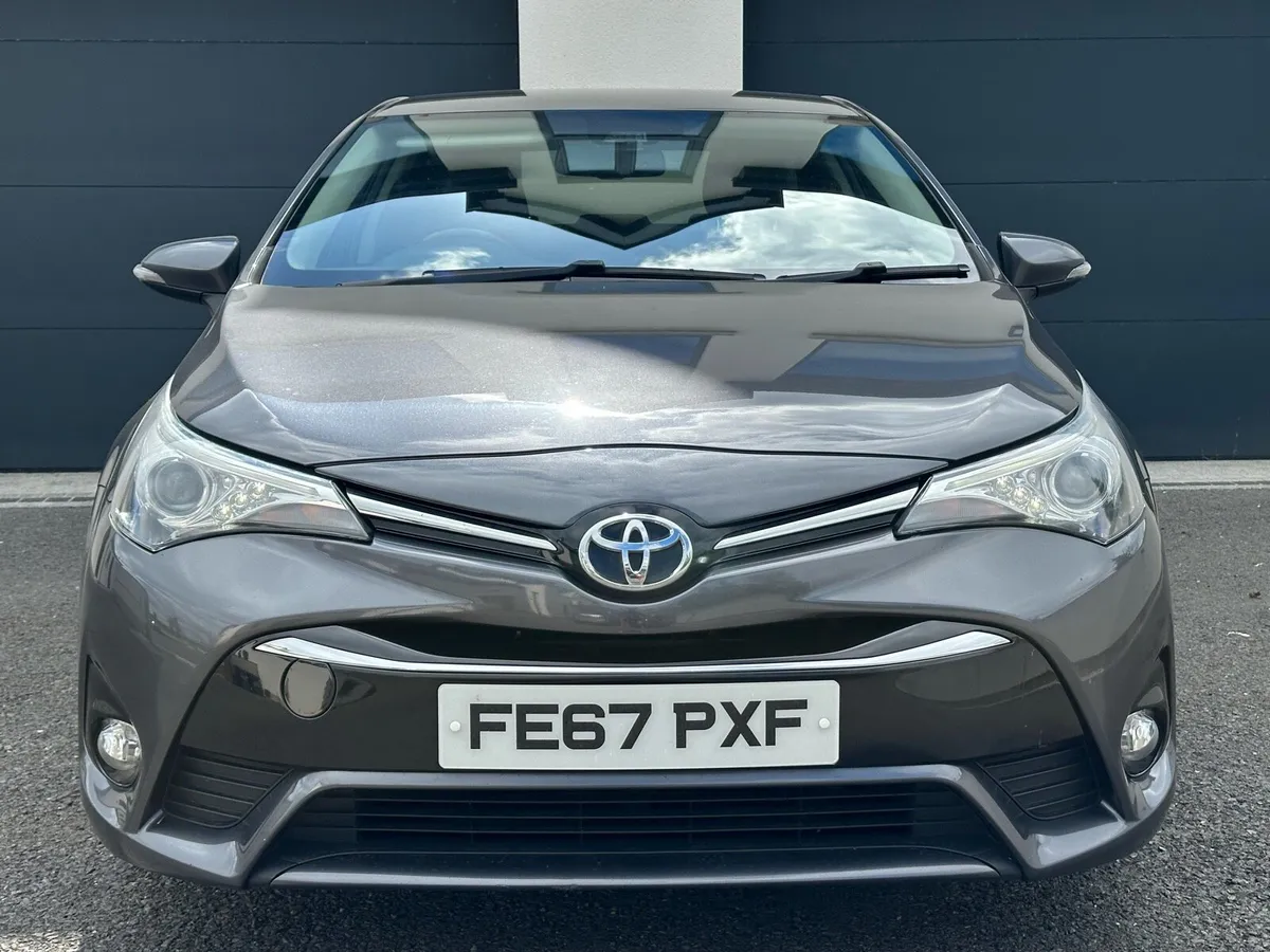 2017 TOYOTA AVENSIS 2.0D4D DESIGN (HUGE SPEC) - Image 2