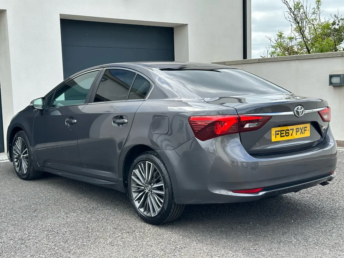 2017 TOYOTA AVENSIS 2.0D4D DESIGN (HUGE SPEC) - Image 4