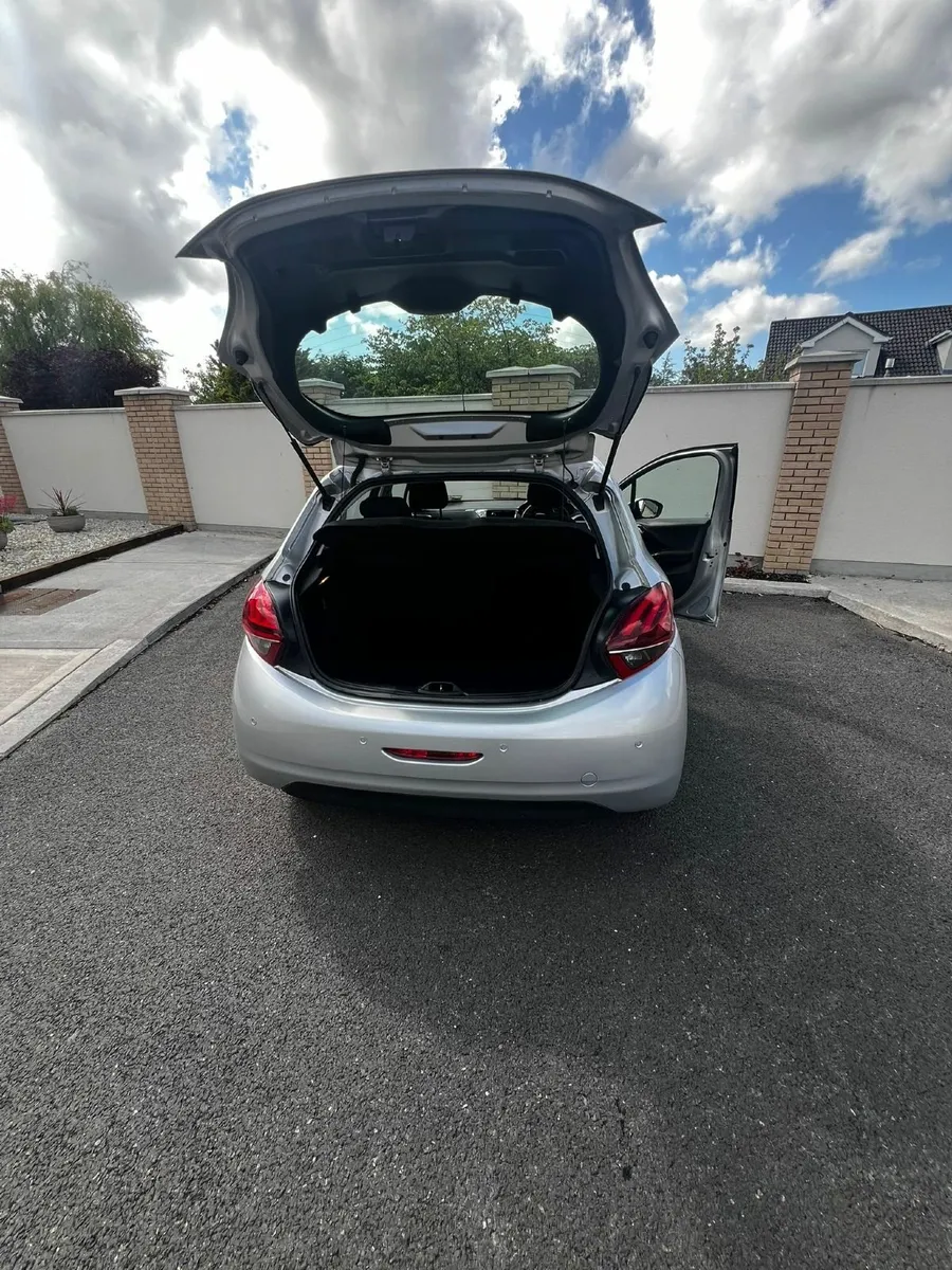 Peugeot 208 2017 - NCT 03/27 - Image 4