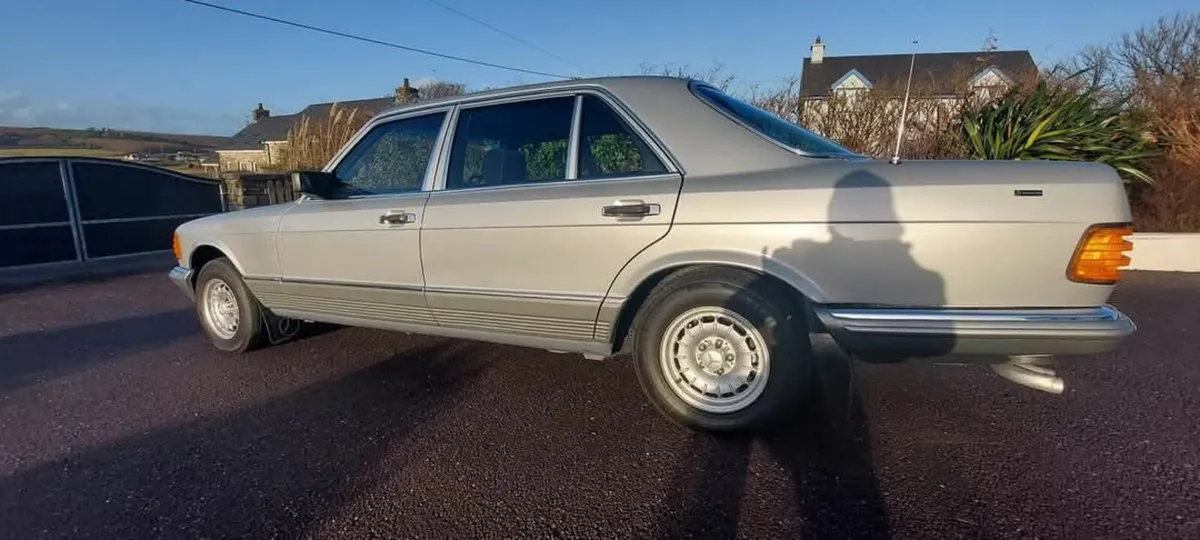 Mercedes 380 sel - Image 3