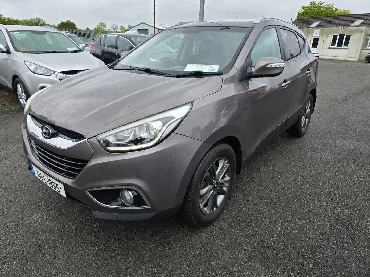 141 Hyundai ix35 1.7 Executive - Image 1