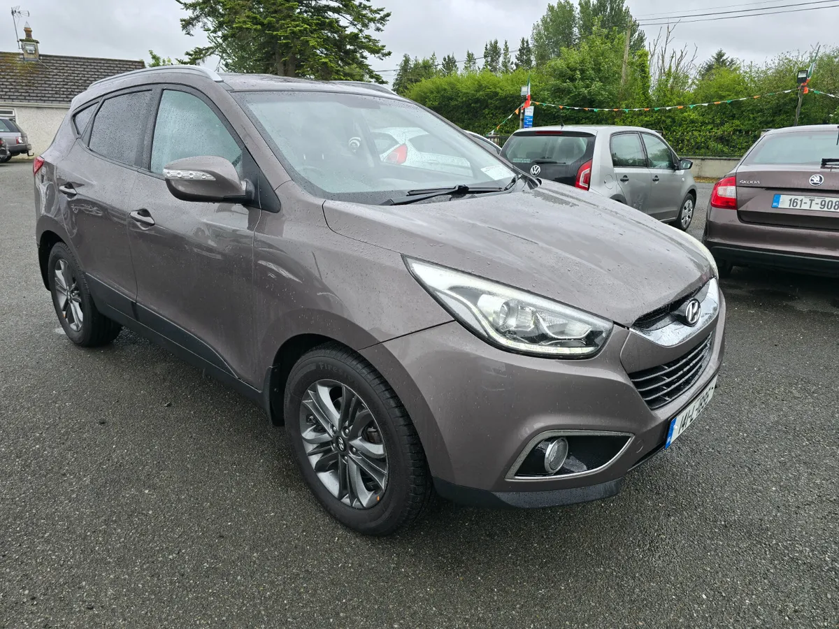 141 Hyundai ix35 1.7 Executive - Image 2