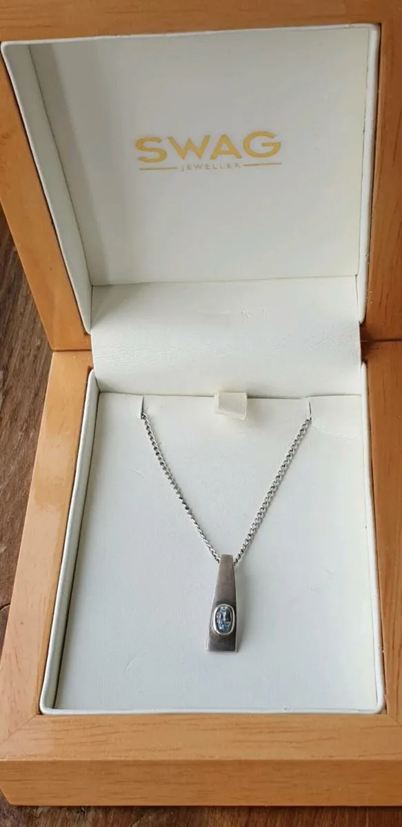 Silver Necklace & Drop Pendant in Pres. Box - Image 1
