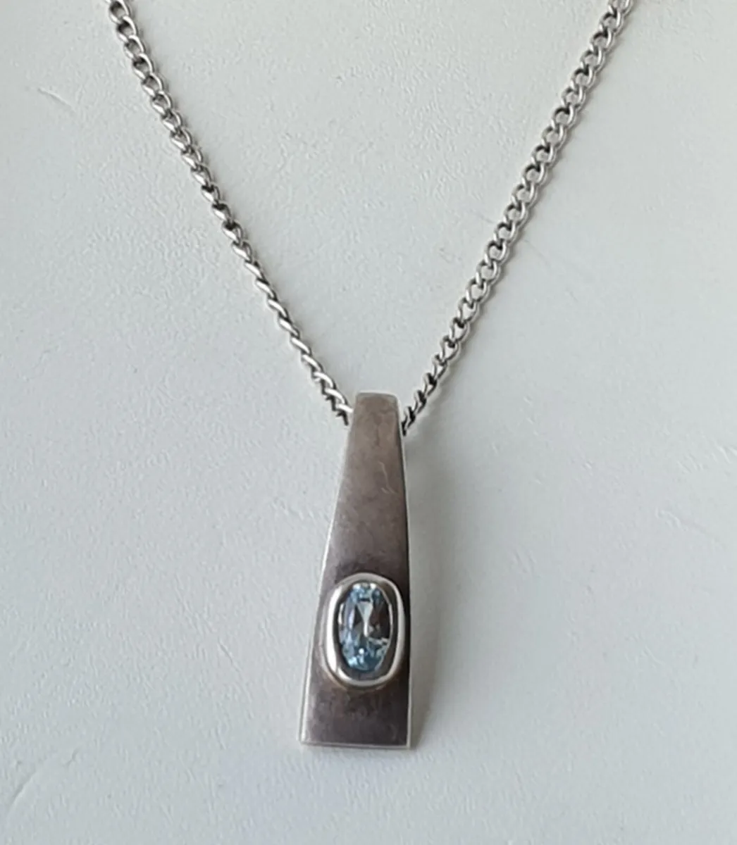 Silver Necklace & Drop Pendant in Pres. Box - Image 2