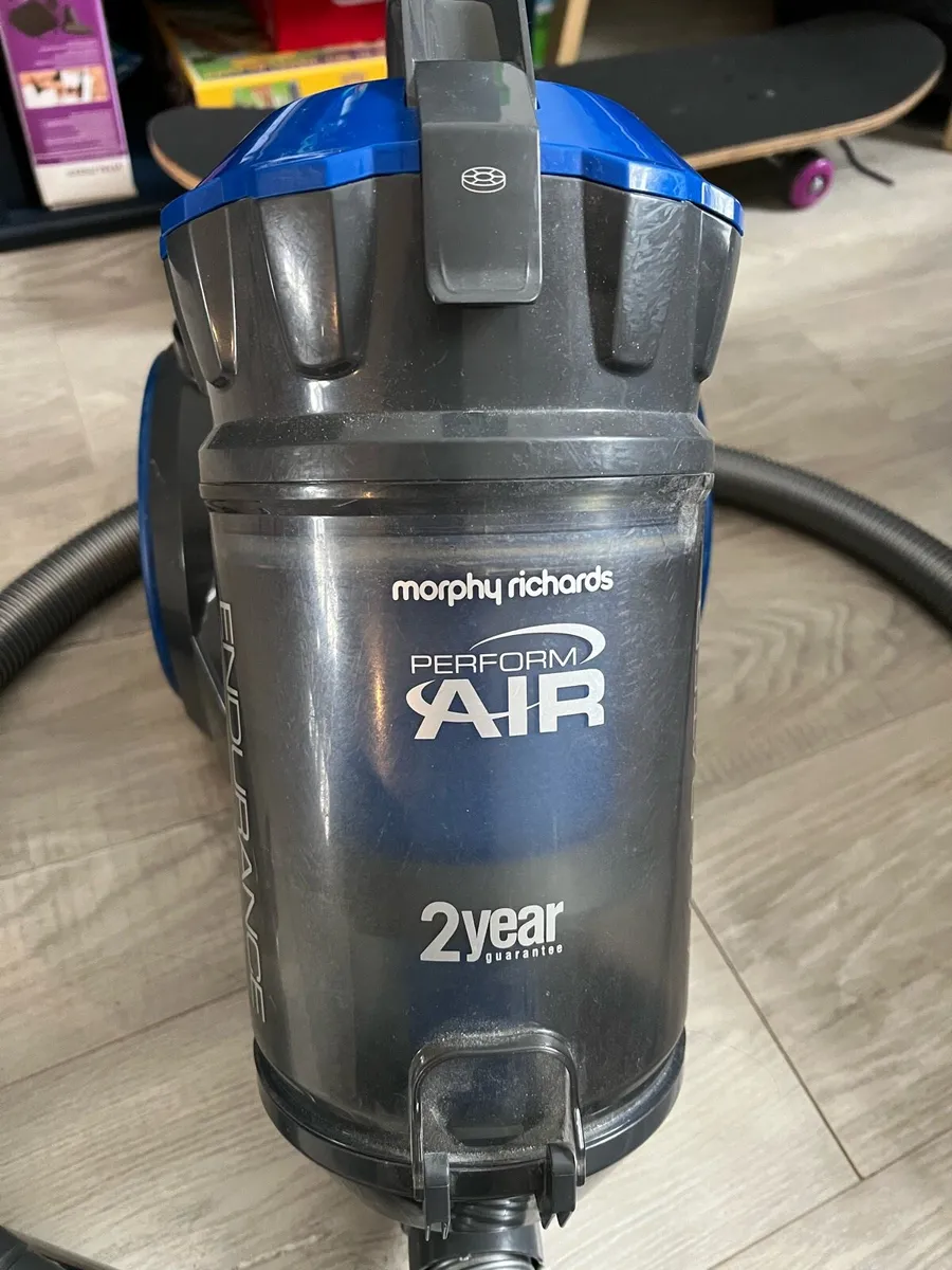 Vacuum - Image 1