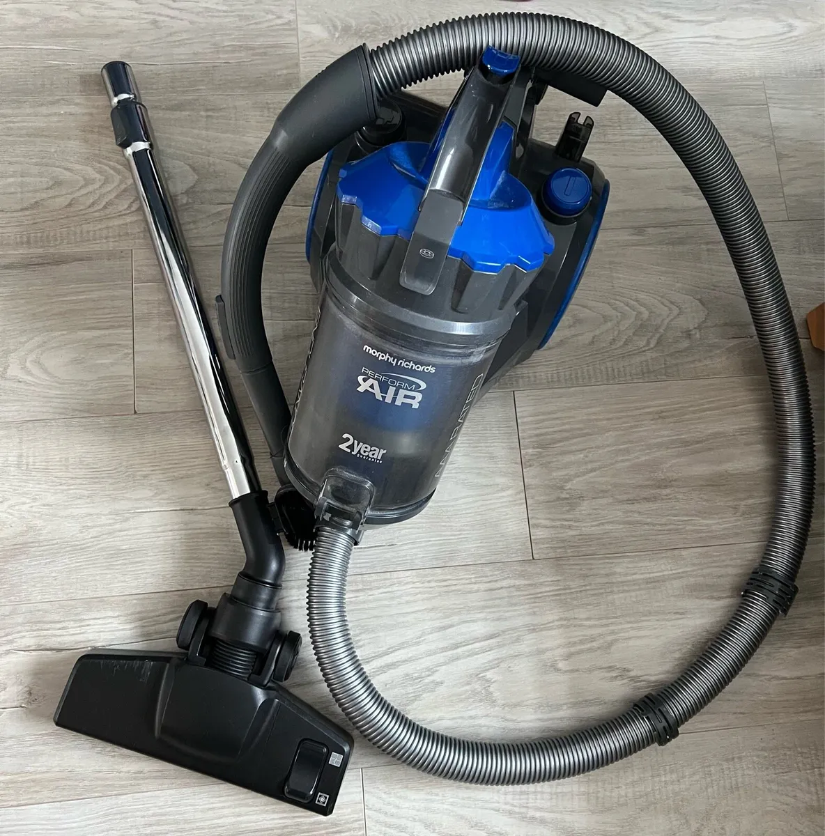 Vacuum - Image 2