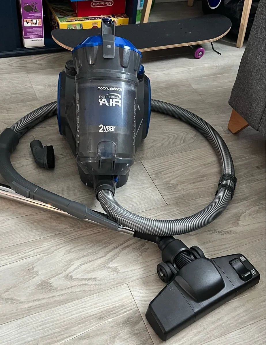Vacuum - Image 3