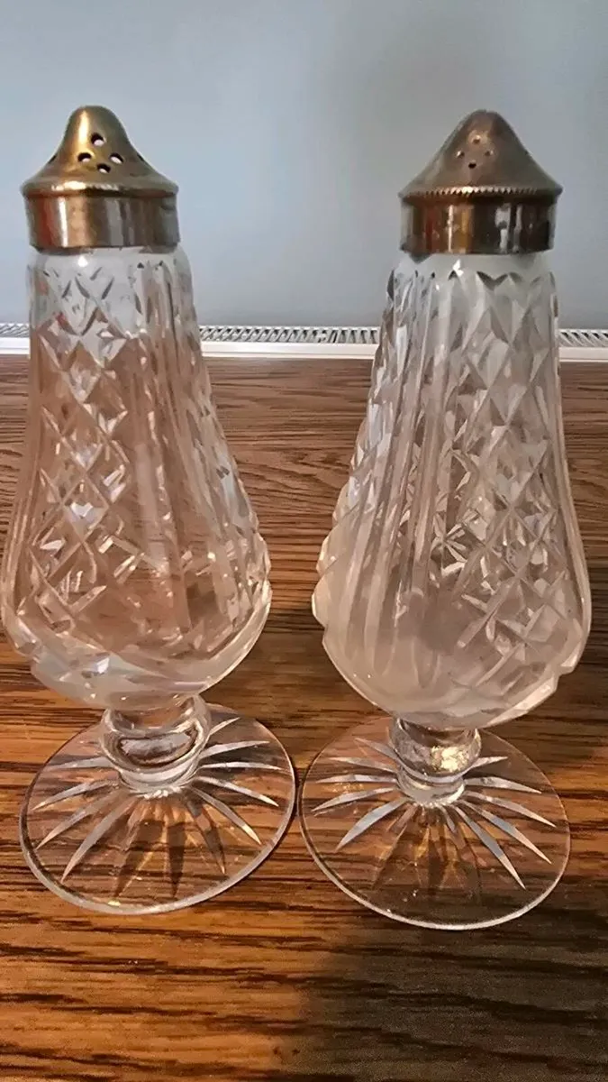 Salt & pepper  shakers crystal - Image 1