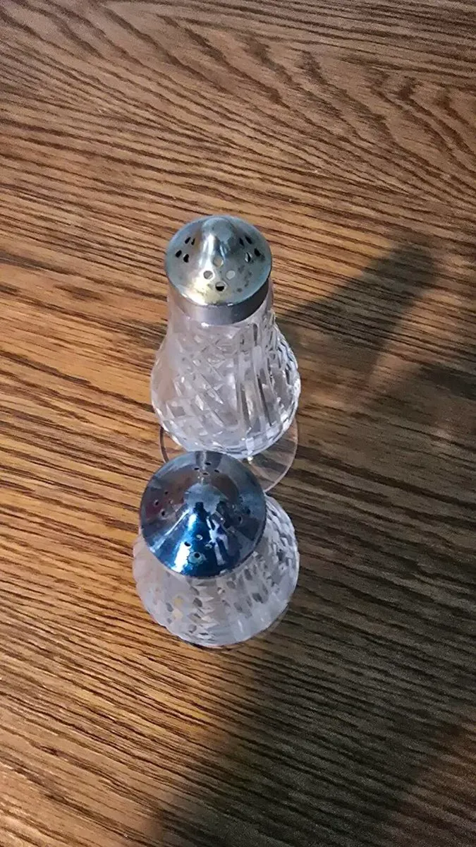 Salt & pepper  shakers crystal - Image 2