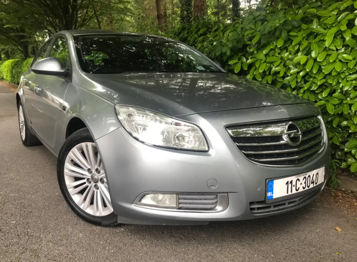 Opel Insignia Deluxe Edition 2.0CDTI (130PS) - Image 1
